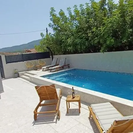 Apartment Belic With Pool Jelsa (Hvar)