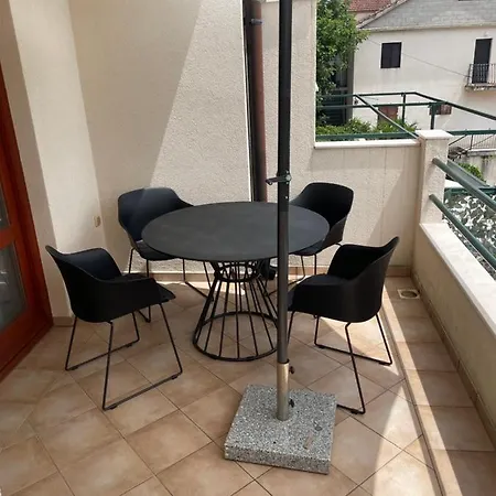 Apartment Belic With Pool *