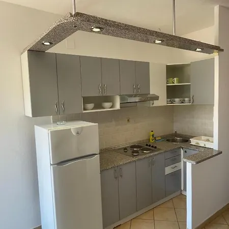 Belic With Pool Apartment Jelsa (Hvar)