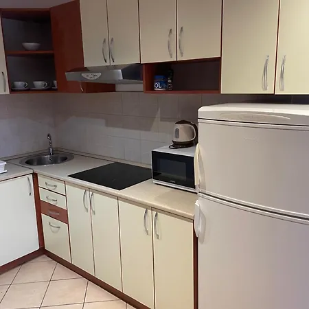 Belic With Pool Apartman Jelsa (Hvar)