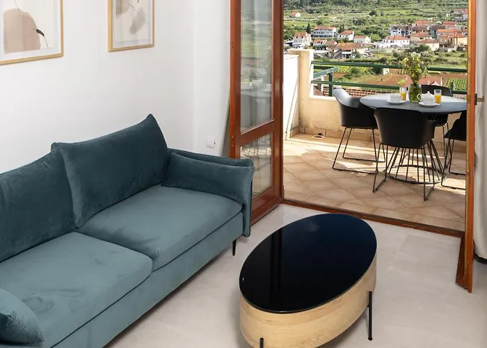 Belic With Pool Lejlighed *