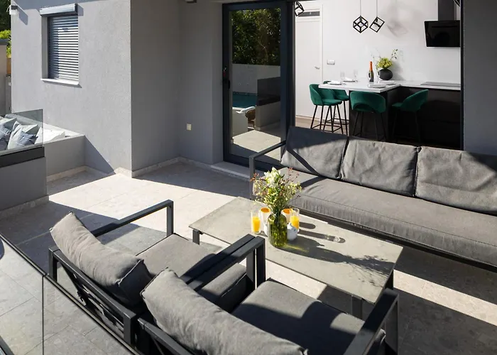 Apartman Belic With Pool