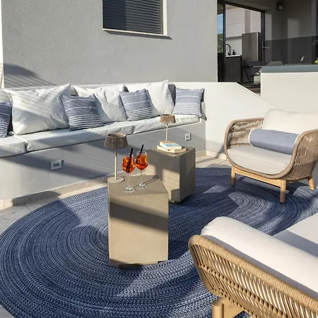 Belic With Pool * Jelsa (Hvar)