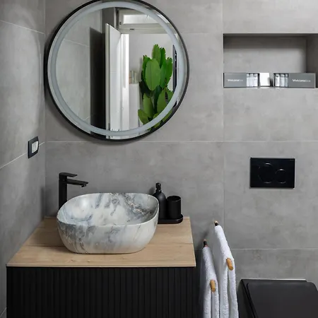 Belic With Pool Appartement *